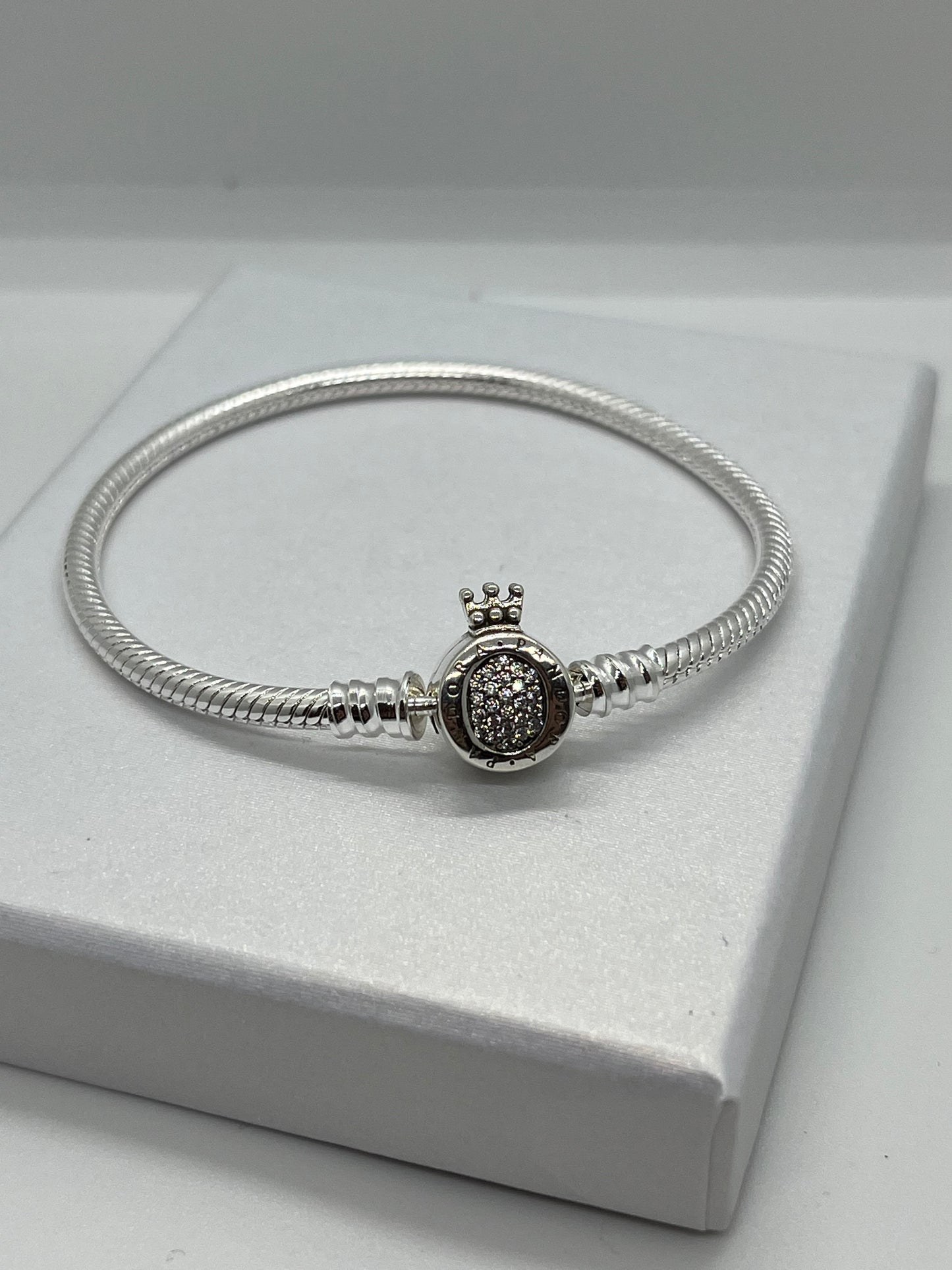 Pulsera Pandora corona